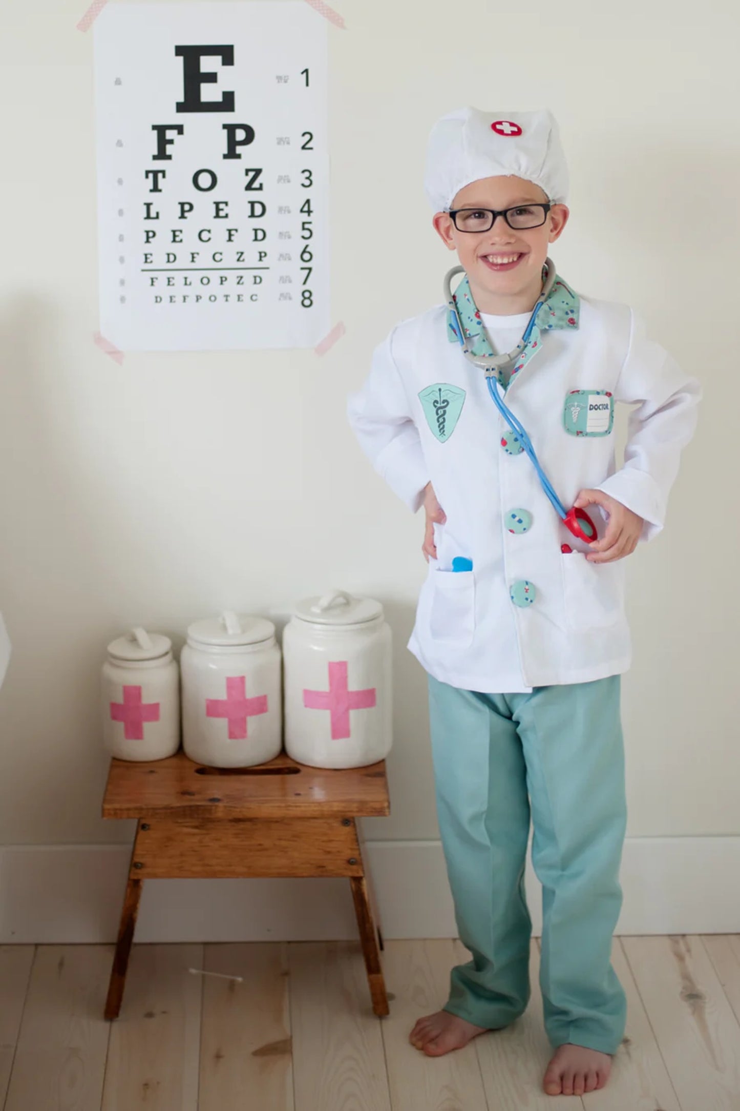 Great Pretenders Doctor with Accessories - Green