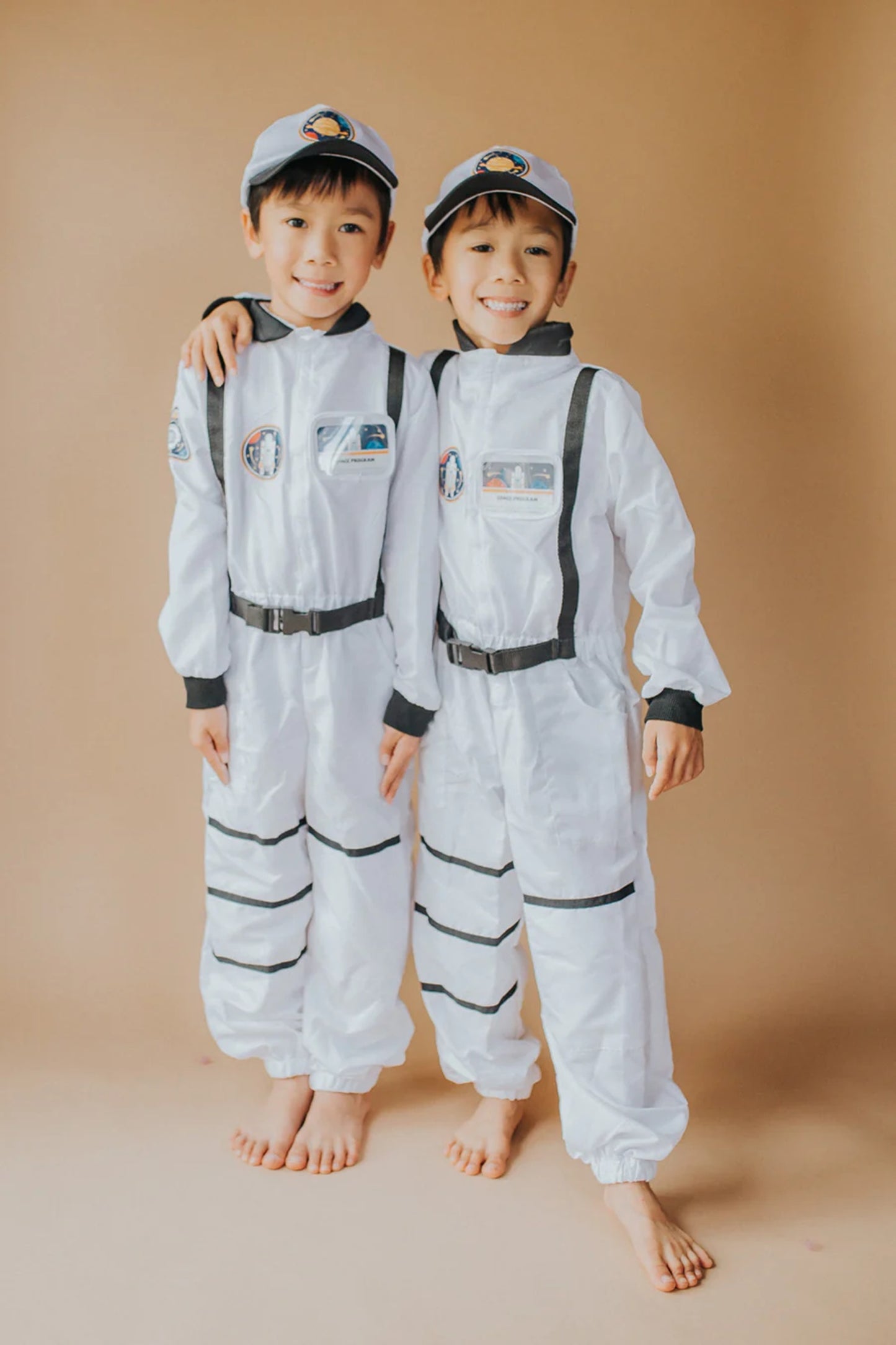 Great Pretenders Astronaut Set with Jumpsuit, Hat & ID Badge