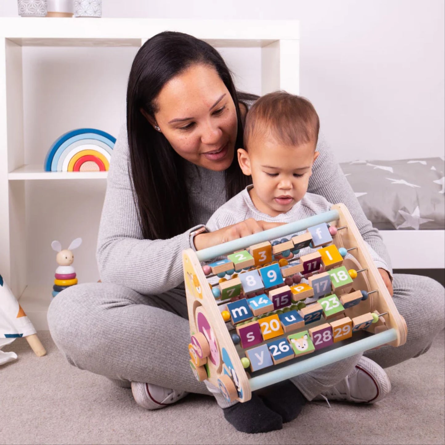 Bigjigs Triangular Activity Center