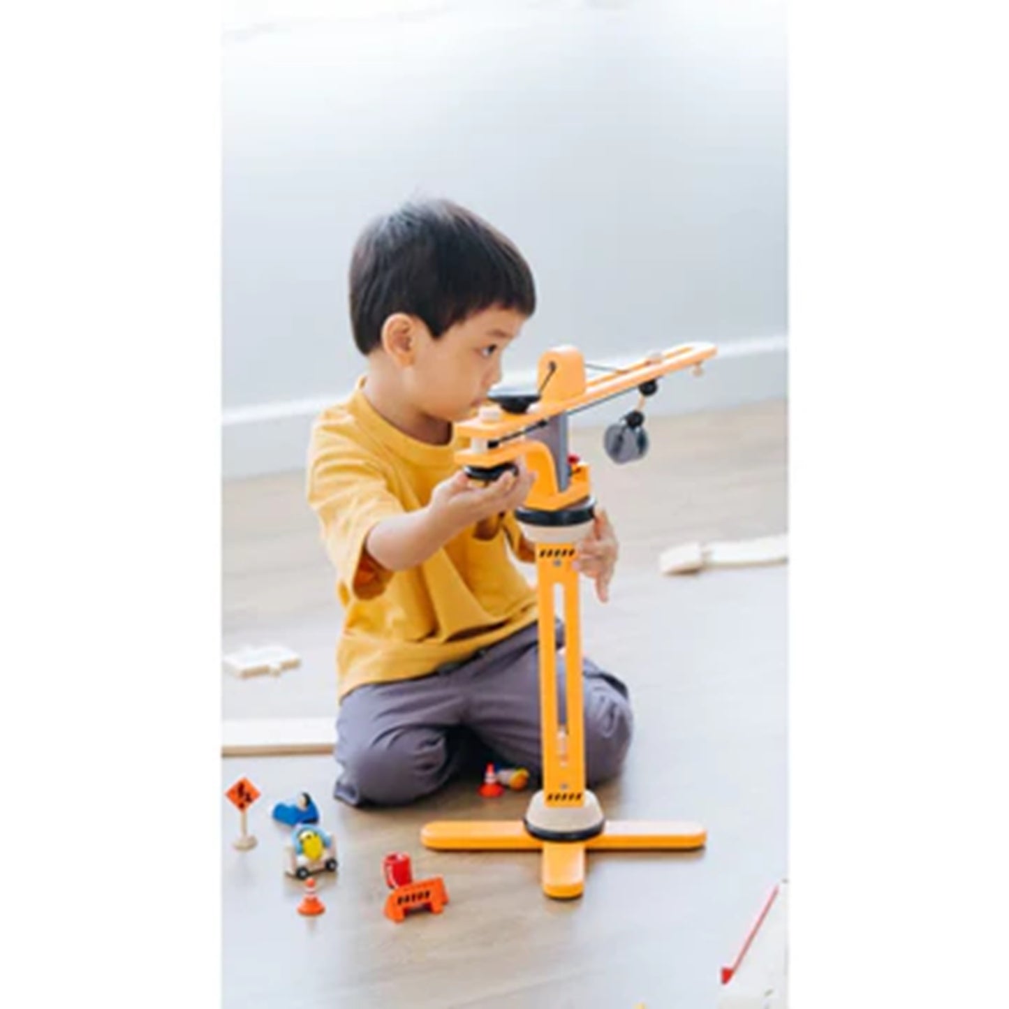 PlanToys Crane Set