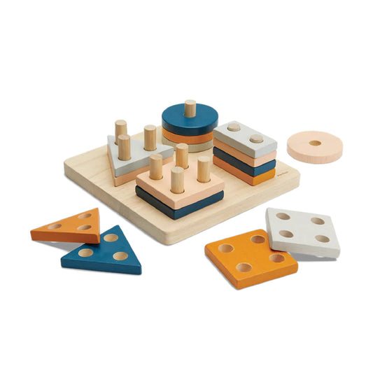 PlanToys Geometric Sorting Board - Orchard